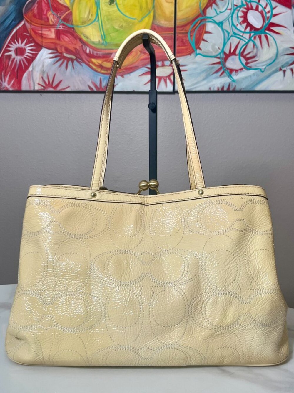 Coach Signature Stitched Pale Yellow Patent Leather Kisslock Carryall F19215 - Picture 4 of 16